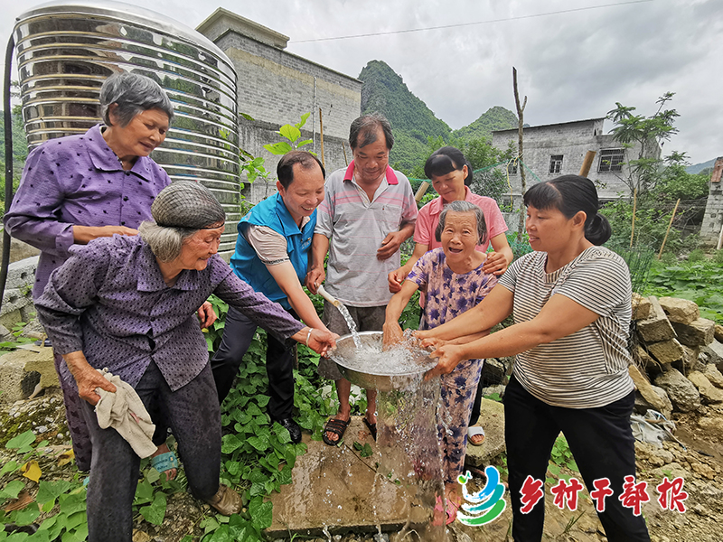 廣西上林縣扶貧隊(duì)員黃立溫1-2.jpg